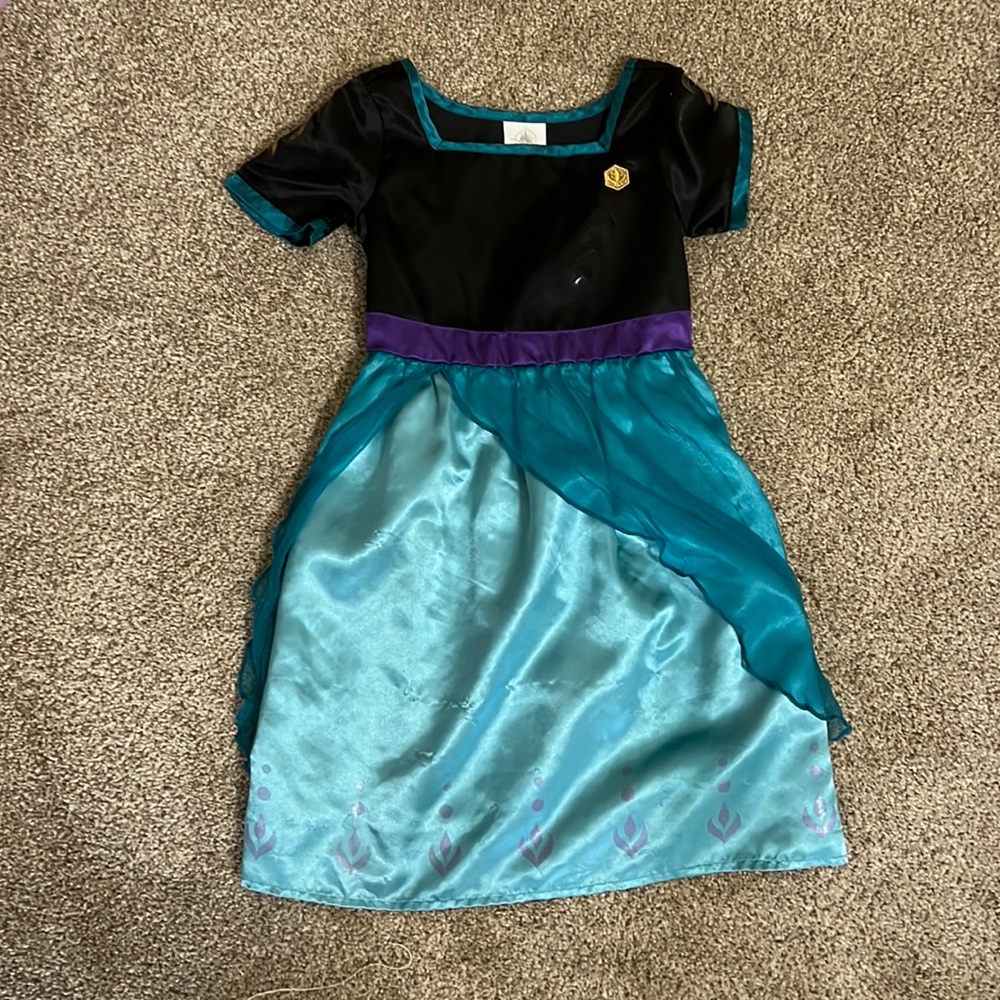 Frozen pjs dress. Size Small 3